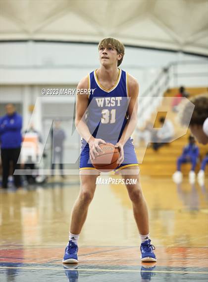 Thumbnail 2 in Downingtown West vs. South Fayette photogallery.