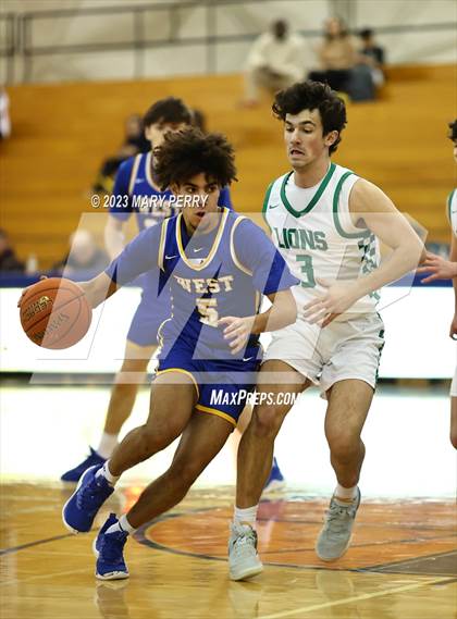 Thumbnail 3 in Downingtown West vs. South Fayette photogallery.