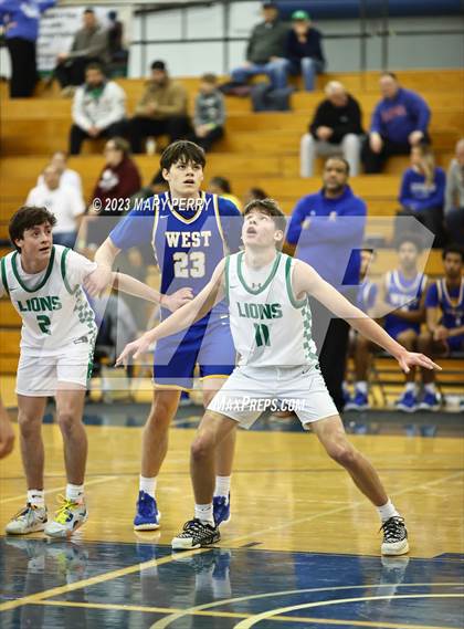 Thumbnail 2 in Downingtown West vs. South Fayette photogallery.