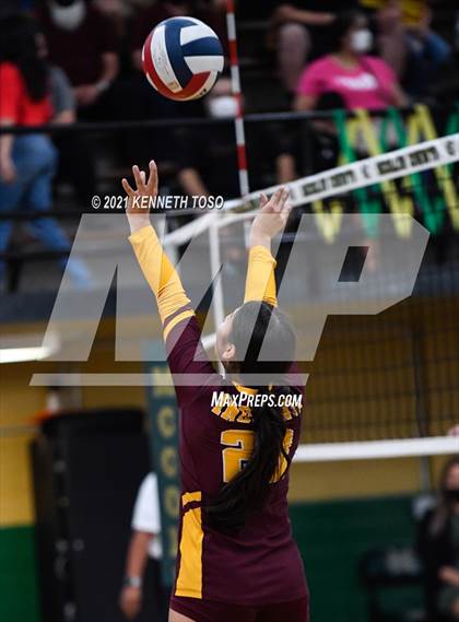 Thumbnail 2 in Harlandale @ McCollum photogallery.