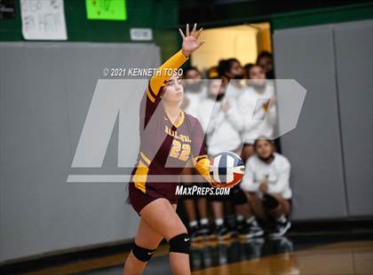 Thumbnail 3 in Harlandale @ McCollum photogallery.