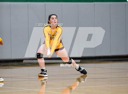 Thumbnail 3 in Harlandale @ McCollum photogallery.