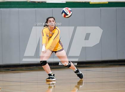Thumbnail 1 in Harlandale @ McCollum photogallery.