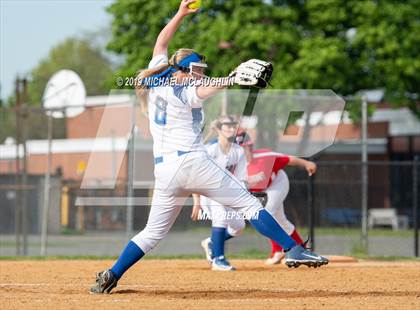 Thumbnail 1 in Island Trees vs Division (NYSPHSAA Sec 8 Class A First Round) photogallery.