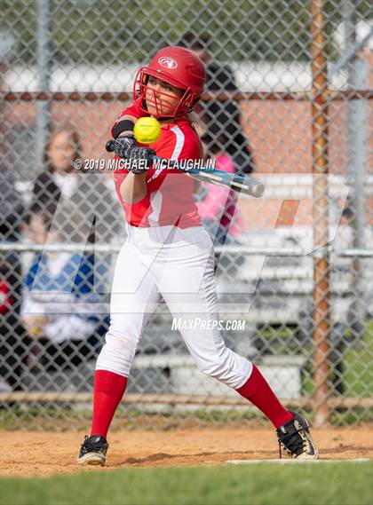 Thumbnail 3 in Island Trees vs Division (NYSPHSAA Sec 8 Class A First Round) photogallery.