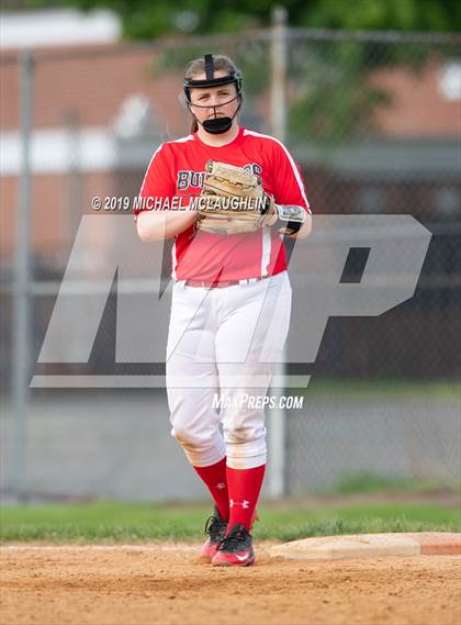 Thumbnail 3 in Island Trees vs Division (NYSPHSAA Sec 8 Class A First Round) photogallery.