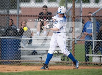 Thumbnail 2 in Island Trees vs Division (NYSPHSAA Sec 8 Class A First Round) photogallery.