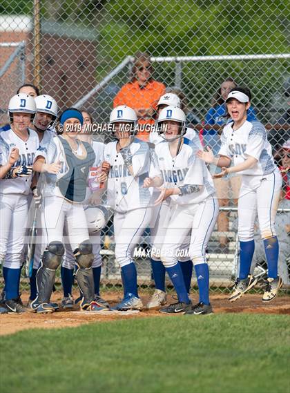Thumbnail 3 in Island Trees vs Division (NYSPHSAA Sec 8 Class A First Round) photogallery.