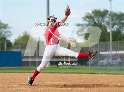 Thumbnail 1 in Island Trees vs Division (NYSPHSAA Sec 8 Class A First Round) photogallery.