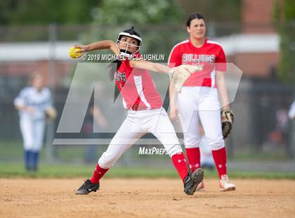 Thumbnail 3 in Island Trees vs Division (NYSPHSAA Sec 8 Class A First Round) photogallery.