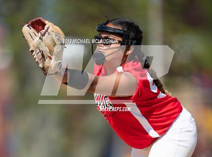 Thumbnail 3 in Island Trees vs Division (NYSPHSAA Sec 8 Class A First Round) photogallery.