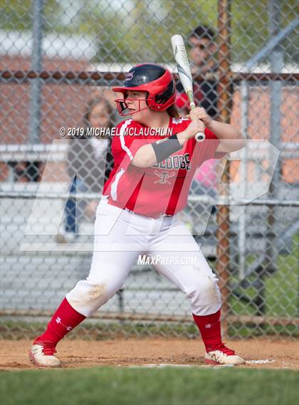 Thumbnail 1 in Island Trees vs Division (NYSPHSAA Sec 8 Class A First Round) photogallery.