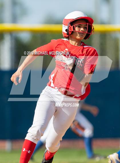 Thumbnail 3 in Island Trees vs Division (NYSPHSAA Sec 8 Class A First Round) photogallery.