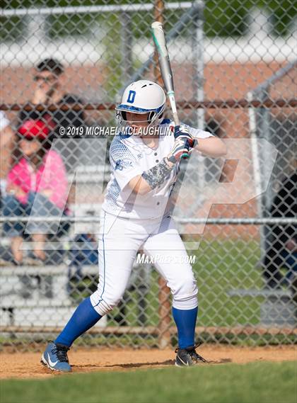 Thumbnail 3 in Island Trees vs Division (NYSPHSAA Sec 8 Class A First Round) photogallery.