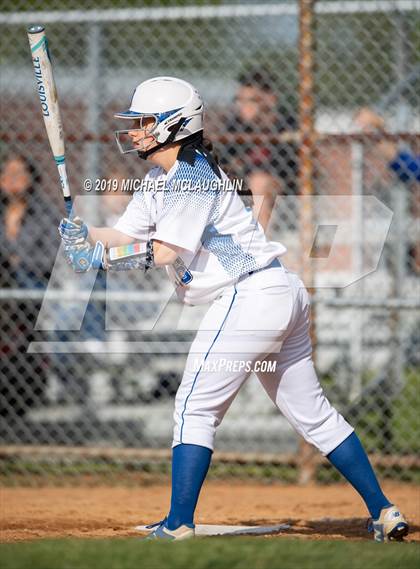Thumbnail 1 in Island Trees vs Division (NYSPHSAA Sec 8 Class A First Round) photogallery.