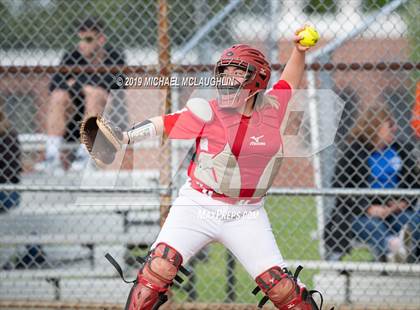 Thumbnail 3 in Island Trees vs Division (NYSPHSAA Sec 8 Class A First Round) photogallery.