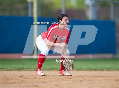 Thumbnail 2 in Island Trees vs Division (NYSPHSAA Sec 8 Class A First Round) photogallery.
