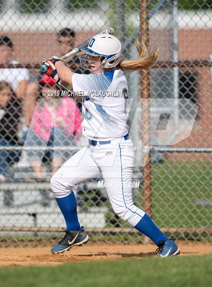 Thumbnail 2 in Island Trees vs Division (NYSPHSAA Sec 8 Class A First Round) photogallery.