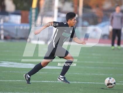 Thumbnail 2 in Coronado vs. Oceanside (CIF SDS Open Division Semifinal) photogallery.