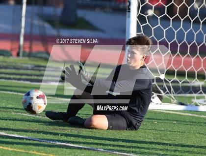 Thumbnail 2 in Coronado vs. Oceanside (CIF SDS Open Division Semifinal) photogallery.