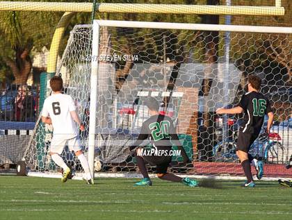 Thumbnail 3 in Coronado vs. Oceanside (CIF SDS Open Division Semifinal) photogallery.
