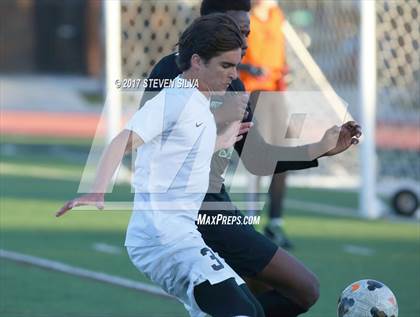 Thumbnail 1 in Coronado vs. Oceanside (CIF SDS Open Division Semifinal) photogallery.