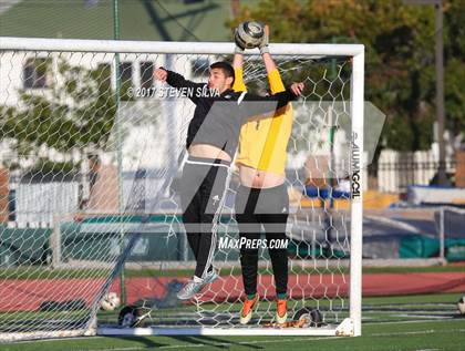 Thumbnail 2 in Coronado vs. Oceanside (CIF SDS Open Division Semifinal) photogallery.