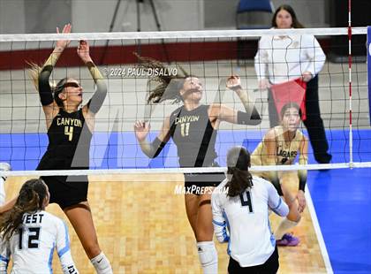 Thumbnail 1 in Pueblo West vs. Rock Canyon (CHSAA 5A 2nd Round) photogallery.