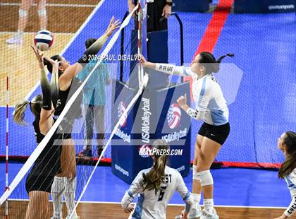 Thumbnail 3 in Pueblo West vs. Rock Canyon (CHSAA 5A 2nd Round) photogallery.