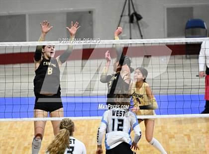 Thumbnail 3 in Pueblo West vs. Rock Canyon (CHSAA 5A 2nd Round) photogallery.