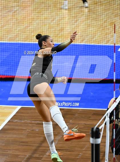 Thumbnail 2 in Pueblo West vs. Rock Canyon (CHSAA 5A 2nd Round) photogallery.