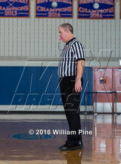 Thumbnail 3 in Wallkill vs. Kingston (Officials vs Cancer) photogallery.