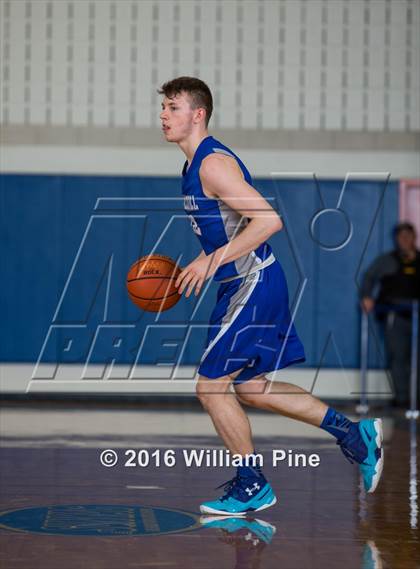 Thumbnail 3 in Wallkill vs. Kingston (Officials vs Cancer) photogallery.