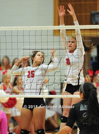 Thumbnail 2 in Austin @ Tomball (UIL 5A Bi-District Playoff) photogallery.