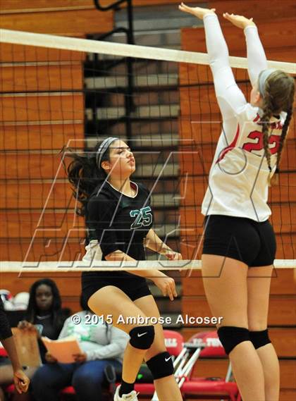 Thumbnail 3 in Austin @ Tomball (UIL 5A Bi-District Playoff) photogallery.