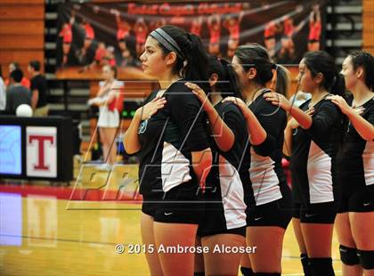 Thumbnail 1 in Austin @ Tomball (UIL 5A Bi-District Playoff) photogallery.