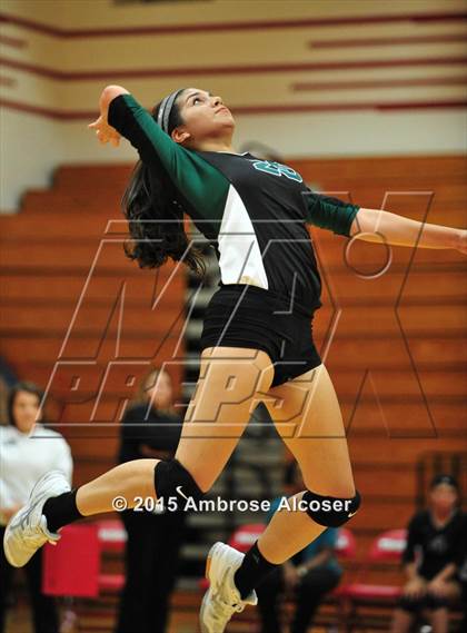 Thumbnail 1 in Austin @ Tomball (UIL 5A Bi-District Playoff) photogallery.