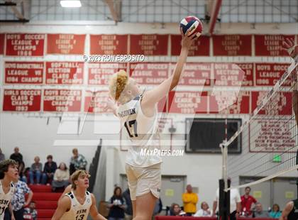 Thumbnail 2 in Westhampton Beach vs Eastport South Manor (Section XI Class A Final) photogallery.