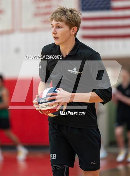 Thumbnail 2 in Westhampton Beach vs Eastport South Manor (Section XI Class A Final) photogallery.