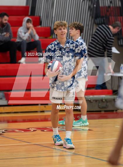 Thumbnail 3 in Westhampton Beach vs Eastport South Manor (Section XI Class A Final) photogallery.