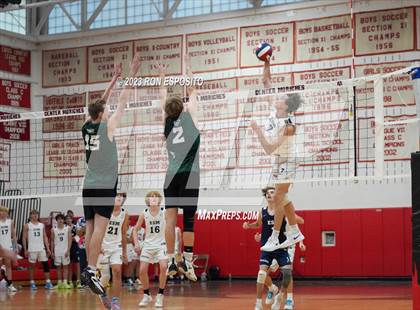 Thumbnail 3 in Westhampton Beach vs Eastport South Manor (Section XI Class A Final) photogallery.