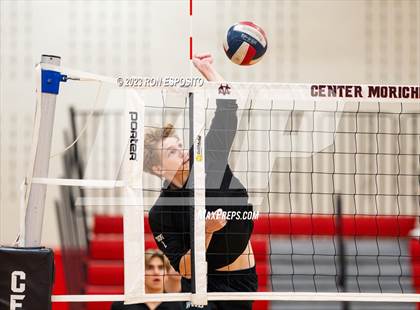 Thumbnail 3 in Westhampton Beach vs Eastport South Manor (Section XI Class A Final) photogallery.