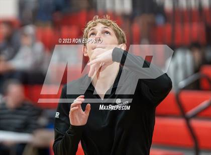 Thumbnail 3 in Westhampton Beach vs Eastport South Manor (Section XI Class A Final) photogallery.