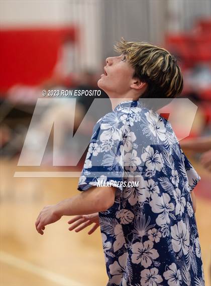 Thumbnail 1 in Westhampton Beach vs Eastport South Manor (Section XI Class A Final) photogallery.