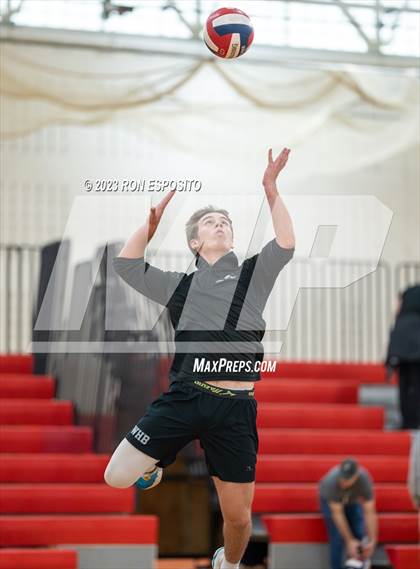 Thumbnail 2 in Westhampton Beach vs Eastport South Manor (Section XI Class A Final) photogallery.