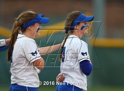 Thumbnail 1 in Allen @ Hebron photogallery.