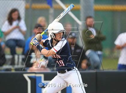 Thumbnail 2 in Allen @ Hebron photogallery.