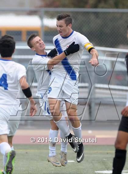 Thumbnail 3 in Oakdale vs. Christian Brothers (CIF SJS D3 Final) photogallery.