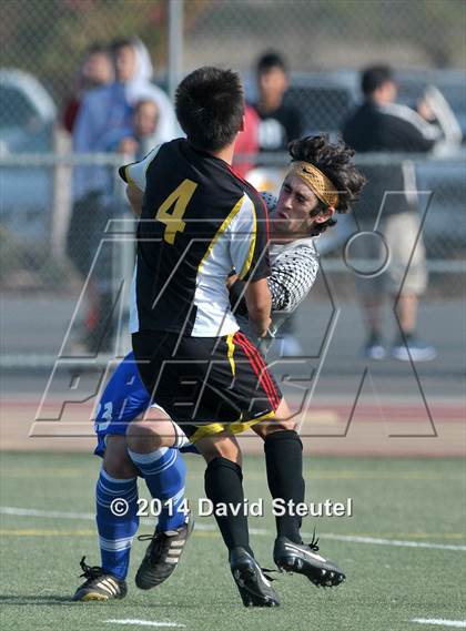 Thumbnail 1 in Oakdale vs. Christian Brothers (CIF SJS D3 Final) photogallery.
