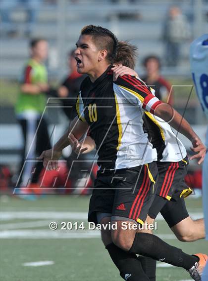 Thumbnail 1 in Oakdale vs. Christian Brothers (CIF SJS D3 Final) photogallery.